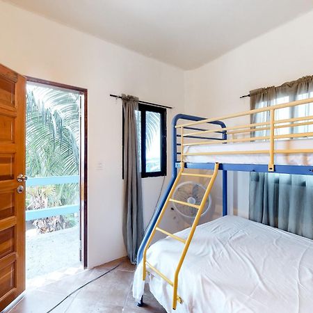Mayan Falls Caye Caulker Quarto foto
